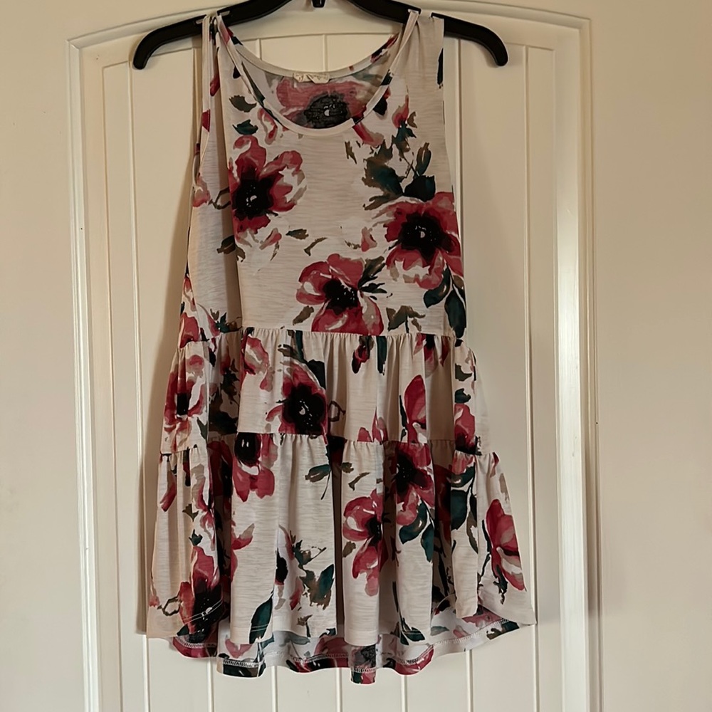 Women’s Be stage dressy tank size L